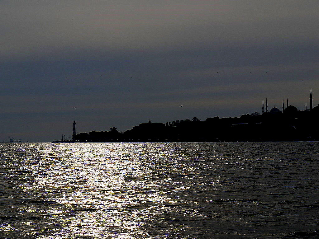 siluette of Istanbul